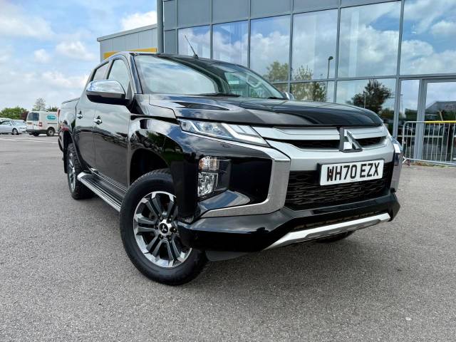 Mitsubishi L200 2.3 Double Cab DI-D 150 Barbarian 4WD Pick Up Diesel Black